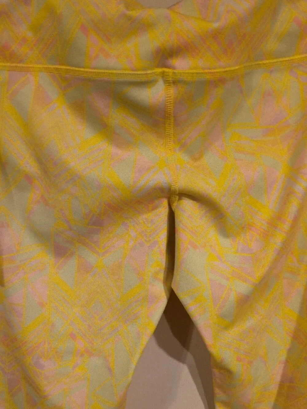ALO Yoga Air Brush Capri  Yellow & Pink Geometric Capri Leggings